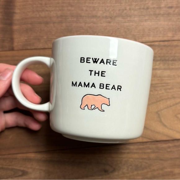 BEWARE THE MAMA BEAR CERAMIC 16OZ MUG GOOD CONDITION USED - Picture 6 of 9
